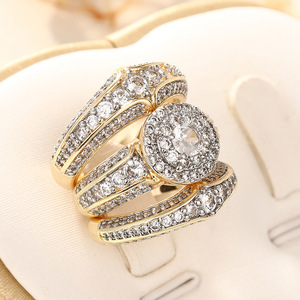 Set di Tre Anelli Bicolore con Zirconi per Donne, Gioielli Eleganti e di Lusso alla Moda - Product Image 6