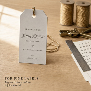 Luxuriöse Geprägte Matte Folien-Anhänger aus Dickem Baumwoll-Seniorpapier, Recycelt für Kleidungsmarken, Bekleidungsetiketten, Taschen & Schuhe - Product Image 5