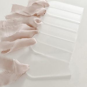 Carte de siège réservé en acrylique transparent vierge et économique avec ruban, pour nom et table personnalisés, pour mariage - Product Image 2