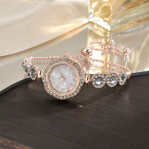 Nuevo Reloj Deportivo de Lujo para Mujer con Esfera de Girasol con Diamantes, Cronógrafo, Correa Delgada y Aspecto Elegante - Product Image 4
