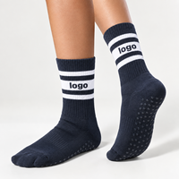 Chaussettes de Pilates en coton côtelé antidérapantes à rayures blanches avec logo jacquard marine personnalisé en gros