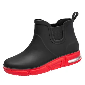 Nova chegada modelo atacado chuva botas coréia para homens PVC sapatos ar baixo preço fábrica cajas de zapatos venda quente aliexpress