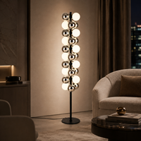 Moderne Stehlampe mit Milchchrom-Glaskugel G9, Sandschwarz, für Wohnzimmer, Neben Sofa oder Sessel, Schlafzimmer, Lounge