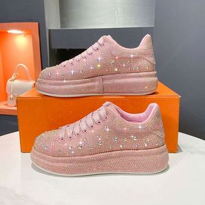 Chaussures de marche décontractées pour femmes, à lacets, entièrement ornées de strass, luxueuses et tendance, avec semelle extérieure en caoutchouc, bout rond, antidérapantes - Product Image 3