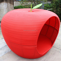 Lit de soleil rouge en osier pour jardin Style tropical Resort Hôtel Loisirs Rotin Bain de soleil Lit pomme Mobilier d'extérieur Cocoon Lounger