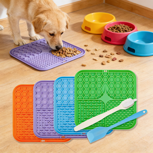 Bol pour animaux de compagnie en silicone écologique sans BPA, logo personnalisé, distributeur de nourriture lent, tapis à lécher, anti-étouffement, pour Noël, Pâques, accessoires pour chiens - Product Image 1