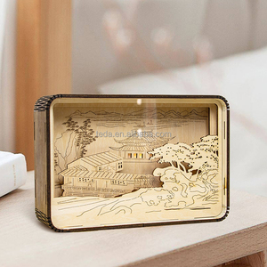 Lámpara de talla de madera con luz y sombra 3D, torre de grúa amarilla, recuerdo turístico, luz nocturna pequeña de madera, regalo Cultural - Product Image 1