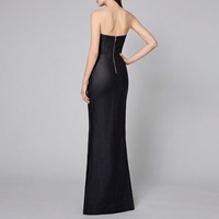 Robe longue noire sans manches avec fente et fermeture éclair au dos central |   Robe de soirée élégante pour les événements formels