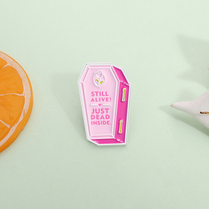 เข็มกลัดโลงสีชมพูประดับของขวัญ - Product Image 2