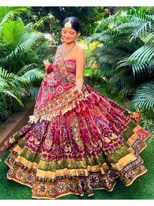 Conjunto de Lehenga Choli Dupatta de Algodón Muslin Pesado con Estampado Digital para Mujer, Ideal para Festivales Tradicionales, Bodas y Fiestas - Product Image 3
