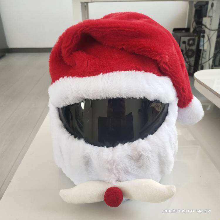 หมวกคริสต์มาสรถจักรยานยนต์สีแดง (ขนกระต่าย)