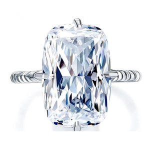 Anello di Fidanzamento F255 per Donna in Oro Bianco con Diamante Taglio Radiant Colore D Stile Classico - Product Image 1