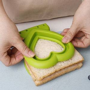 Emporte-pièces en forme de cœur pour sandwichs, moule pour boîte à bento, emporte-pièces en plastique écologiques et lavables au lave-vaisselle pour enfants - Product Image 4