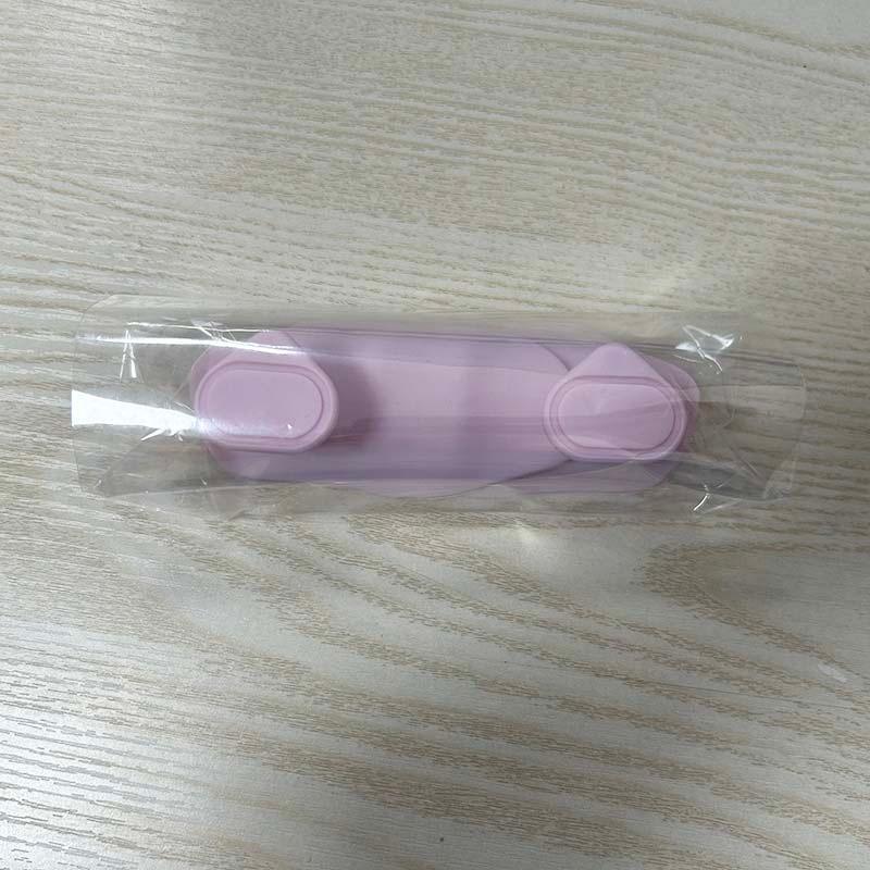 สีชมพูอ่อน