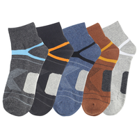 Chaussettes de basketball personnalisées pour hommes, respirantes, avec logo, pour l'automne, vente en gros, OEM, pour la gym et la course à pied