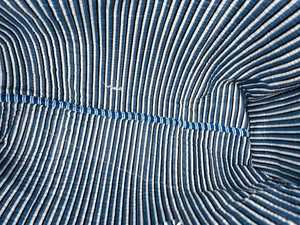 Bolso de Mano Acolchado de Algodón con Estampado de Bloques, Diseño Espacioso y Suave para Uso Diario, Viajes y Compras - Product Image 3