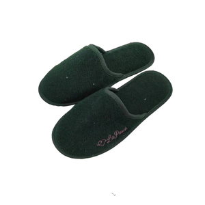 Bathroom Fluffy Felt Slippers for Women Customizable Green Cotton Indoor Winter Products - Product Image 1