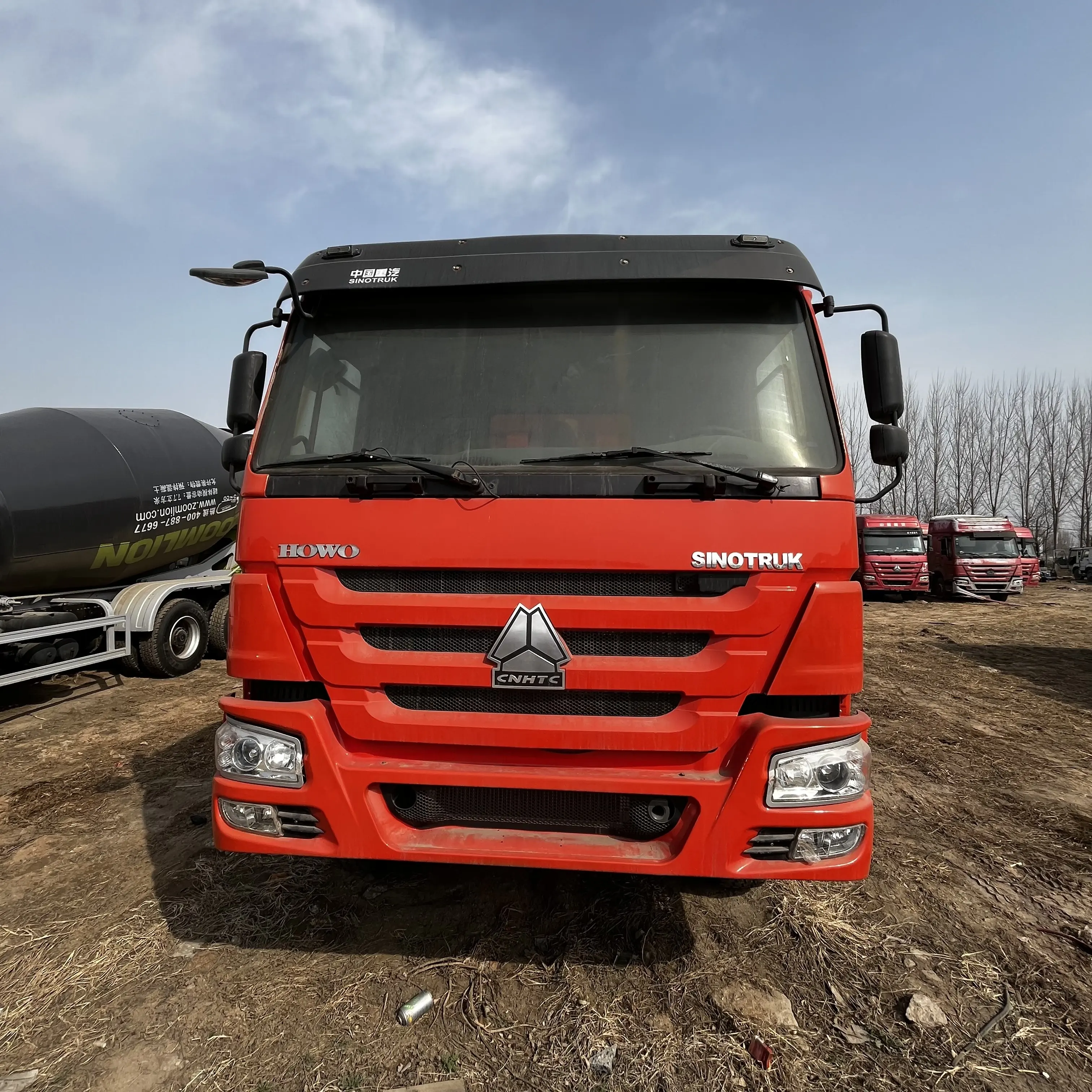 Camion à benne basculante utilisé par camion de Sinotruk Howo 8x4 6x4 à vendre