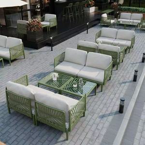 Novo Conjunto de Móveis de Jardim Moderno Verde em Ferro para Exterior, Cadeiras de Jardim à Prova de Intempéries, Mesa de Café para Pátio, Parque e Hotel - Product Image 2