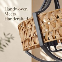 Lustre contemporain en fer noir mat avec cadre en rotin tissé à la main, lampe suspendue creuse pour restaurant