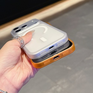 เคสโทรศัพท์มือถือแบบแม่เหล็ก TPU สำหรับ iPhone 17 Pro Max ป้องกันการกระแทก รองรับการชาร์จไร้สาย ป้องกันกรอบกล้อง - Product Image 4