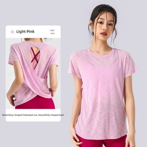 Camiseta de yoga para mujer con espalda cruzada y aberturas, ligera, transparente, de manga corta, atlética, de secado rápido y transpirable para Pilates - Product Image 4
