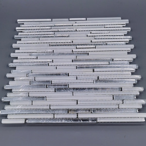 Mosaïque en verre cristal mélangé, carreaux de salle de bain simples, design de mosaïque en verre pour la décoration intérieure, magnifique - Product Image 1