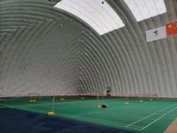 Court de tennis gonflable de dôme d'air de membrane pour le dôme d'air personnalisable d'entrepôt, le dôme d'air peut être utilisé pour le gymnase