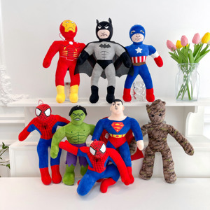 Muñecos de Peluche de Superhéroes de Anime al por Mayor, Muñecos de Peluche de Batman y Spiderman, Regalo para Niños, Juguetes de Peluche para Máquinas de Garras - Product Image 1