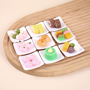 จานขนมจำลองทรงสี่เหลี่ยม, จานขนมหวานมินิไส้น้ำตาลทรายแดง, ขนมหวานผลไม้ไส้เผือก, ของเล่นอาหารสำหรับบ้านเด็กเล่น - Product Image 1