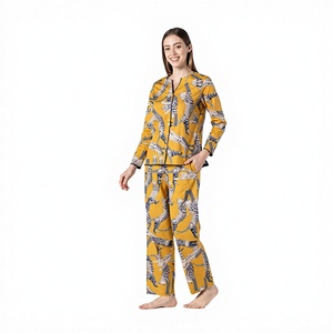 Ensemble de robes de nuit en coton à imprimé animal jaune pour femmes, prix de gros disponible - Product Image 6