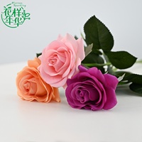 Roses artificielles réalistes en latex à toucher naturel pour la décoration de la maison, du salon, pour Halloween, les fêtes et les mariages