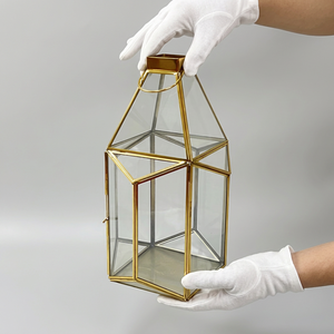 Fabricants de bougeoirs en verre avec cadre en laiton pour la décoration de la maison et les mariages - Product Image 3