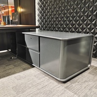 Meja Eksekutif MDF Modern Berkualitas Tinggi Mewah Ergonomis Furnitur Kantor Kayu Tahan Lama Ramah Lingkungan Mudah Dirakit Villa