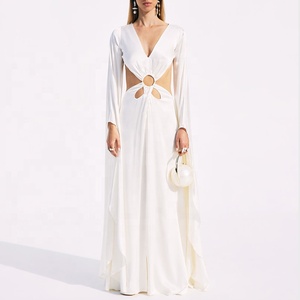 Abito da donna in raso di seta 100%, scollatura audace con schiena scoperta, lunghezza fino al pavimento, splendido abito senza pari, maniche lunghe, maxi abito in pura seta - Product Image 6