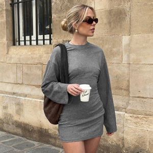 Vestido Bodycon de Manga Murciélago Estilo Urbano Europeo-Americano para Mujer, Ajustado con Cintura Ceñida, Color Liso, Look Casual Relajado - Product Image 2