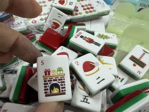 Stock Disponible, Fotos Reales: Juego de Mahjong Americano Temático Cascanueces de Acrílico para Jugar a Mano, Venta al por Mayor de Navidad - Product Image 4
