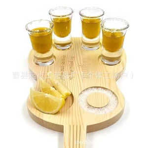 Bandeja de Madera con Forma de Guitarra para Vasos de Chupito y Soporte para Limones, Decorativa para Barra o Mostrador - Product Image 3