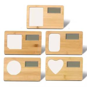 Reloj Digital de Madera en Blanco para Sublimación Térmica, Marco de Fotos Conmemorativo Personalizable, Decoración para Mesa del Hogar, Regalo - Product Image 6