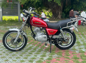 Suzuki GN125 <span class=keywords><strong>125cc</strong></span> Motorrad - Kraftstoffeffizient, zuverlässig und stilvoller Cruiser - Product Image 3