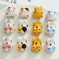 Weiji WJ2295 Breloques en perles en céramique et porcelaine, motifs animaux mignons (Chat, Panda), faites à la main, style graffiti 3D, perles lâches certifiées pour bracelet DIY