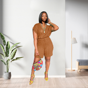 Nuevo Diseño Casual de Color Sólido, Conjunto de Dos Piezas de Pantalones Cortos de Punto de Manga Corta, Moda Femenina - Product Image 2