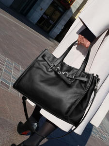 Tas Selempang Desainer Mode Terbaru Berkualitas Tinggi Kulit Asli Tas Bahu Messenger Kasual Tote Tas Tangan dan Dompet Wanita - Product Image 2