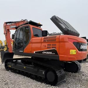 Excavadora de cadenas compacta Doosan DX225 usada, 22 toneladas de peso operativo, capacidad de la cucharón de 1.1 m³ - Product Image 1