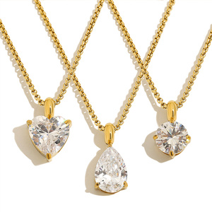 MICCI Collar Minimalista Delicado de <span class=keywords><strong>Acero</strong></span> <span class=keywords><strong>Inoxidable</strong></span> en Oro de 18K con Piedra Blanca, Joyería Impermeable que No se Deslustra - Product Image 1