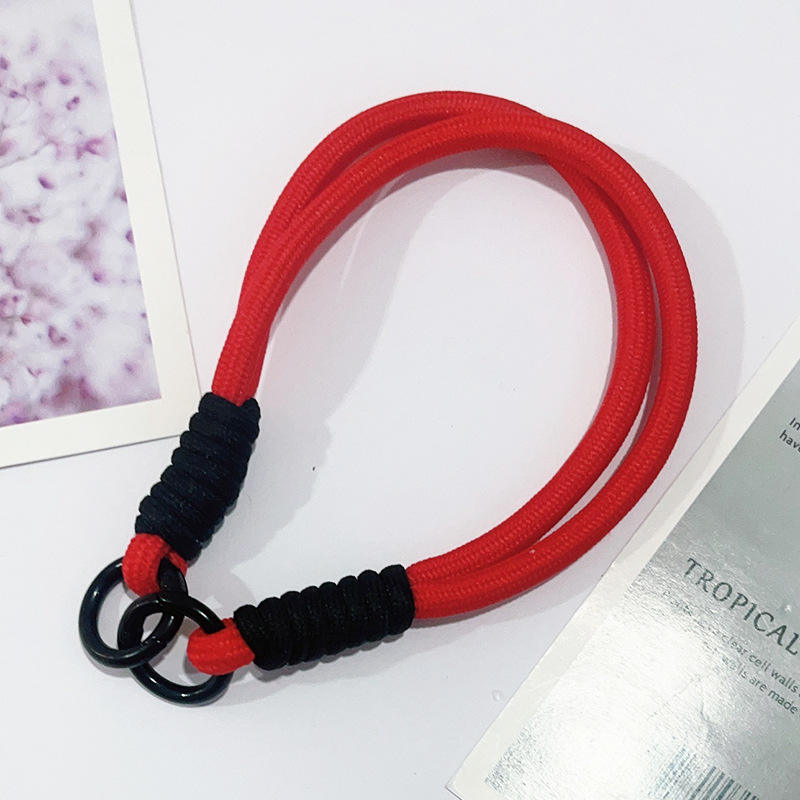 ปมสีแดงและสีดำ