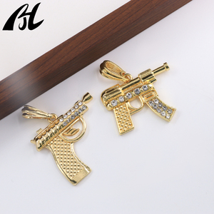Tiktok Hot Bán 18K mạ vàng kim cương nạm Súng Mặt dây chuyền Hip Hop Rock rapper lấy cảm hứng từ tùy chỉnh quyến rũ trang trí mảnh - Product Image 3
