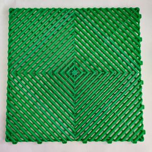 Baldosas Modulares de Plástico Antideslizantes de Bajo Costo para Talleres Industriales y Garajes, Alta Resistencia a Impactos - Product Image 6