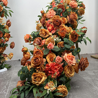 Arrangement de fleurs orange brûlées décoration soie artificielle marron coureur floral pièce maîtresse pour toile de fond de mariage