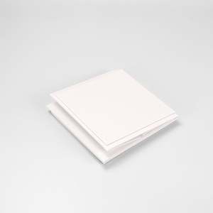 Caja de Regalo Plegable Cúbica Blanca Ecológica y Reciclable con Laminado Mate, Caja Plana de Cartón Gris - Product Image 1